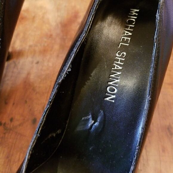 Michael Shannon black high heels - Picture 5 of 8